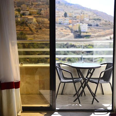 Petra Corner Hotel Экстерьер фото