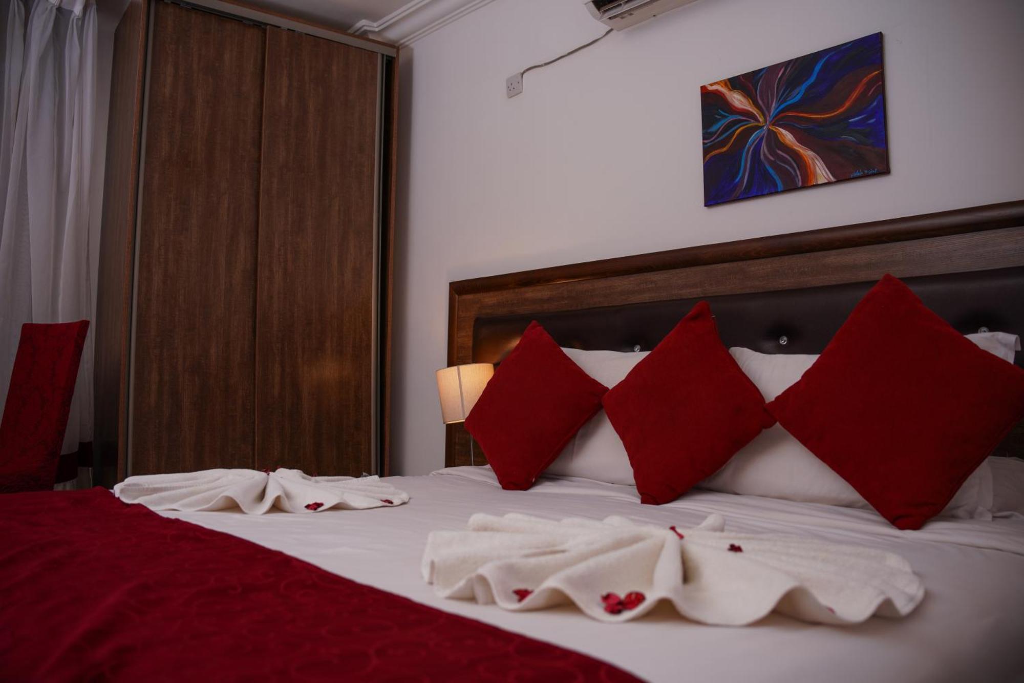 Petra Corner Hotel Экстерьер фото