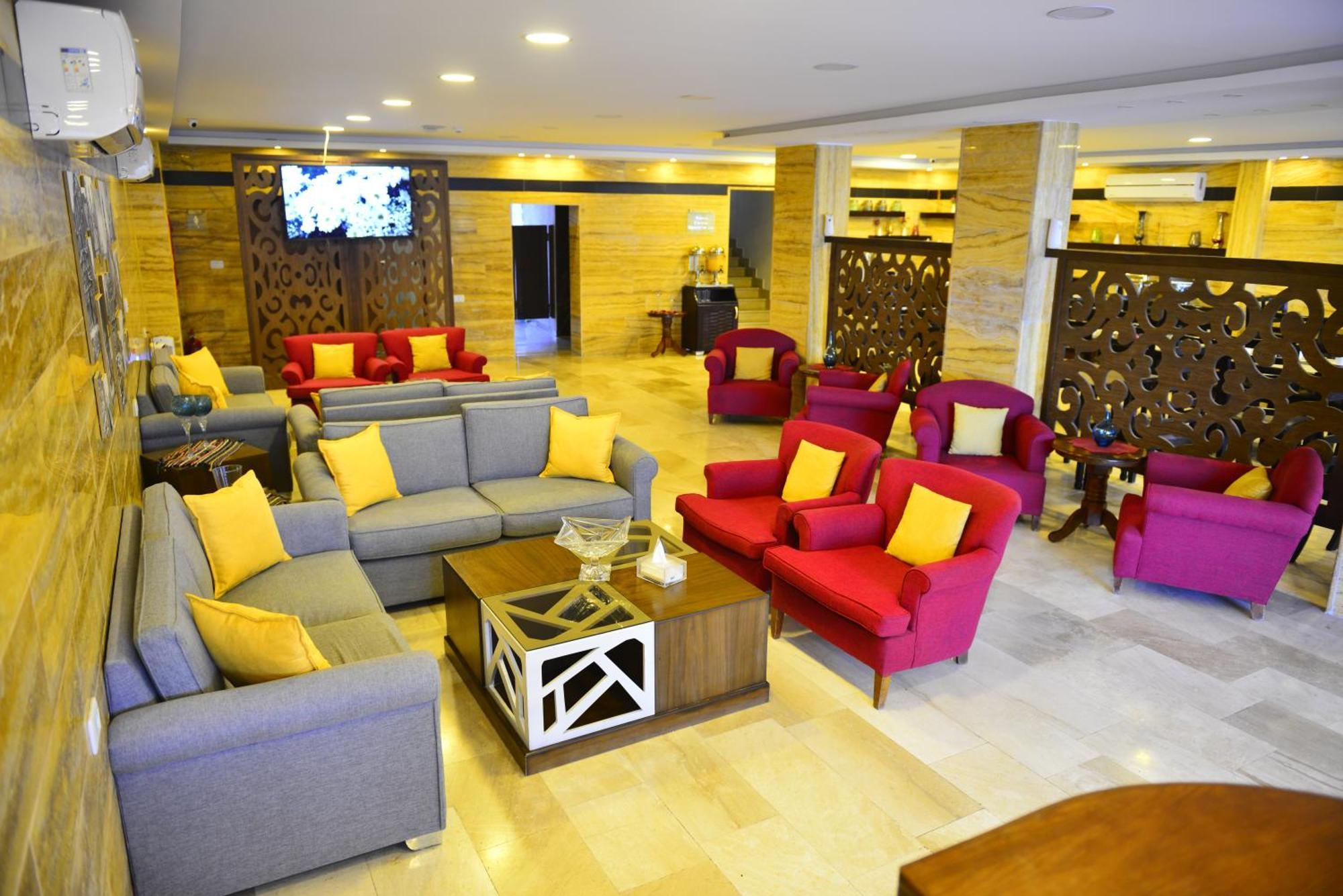 Petra Corner Hotel Экстерьер фото