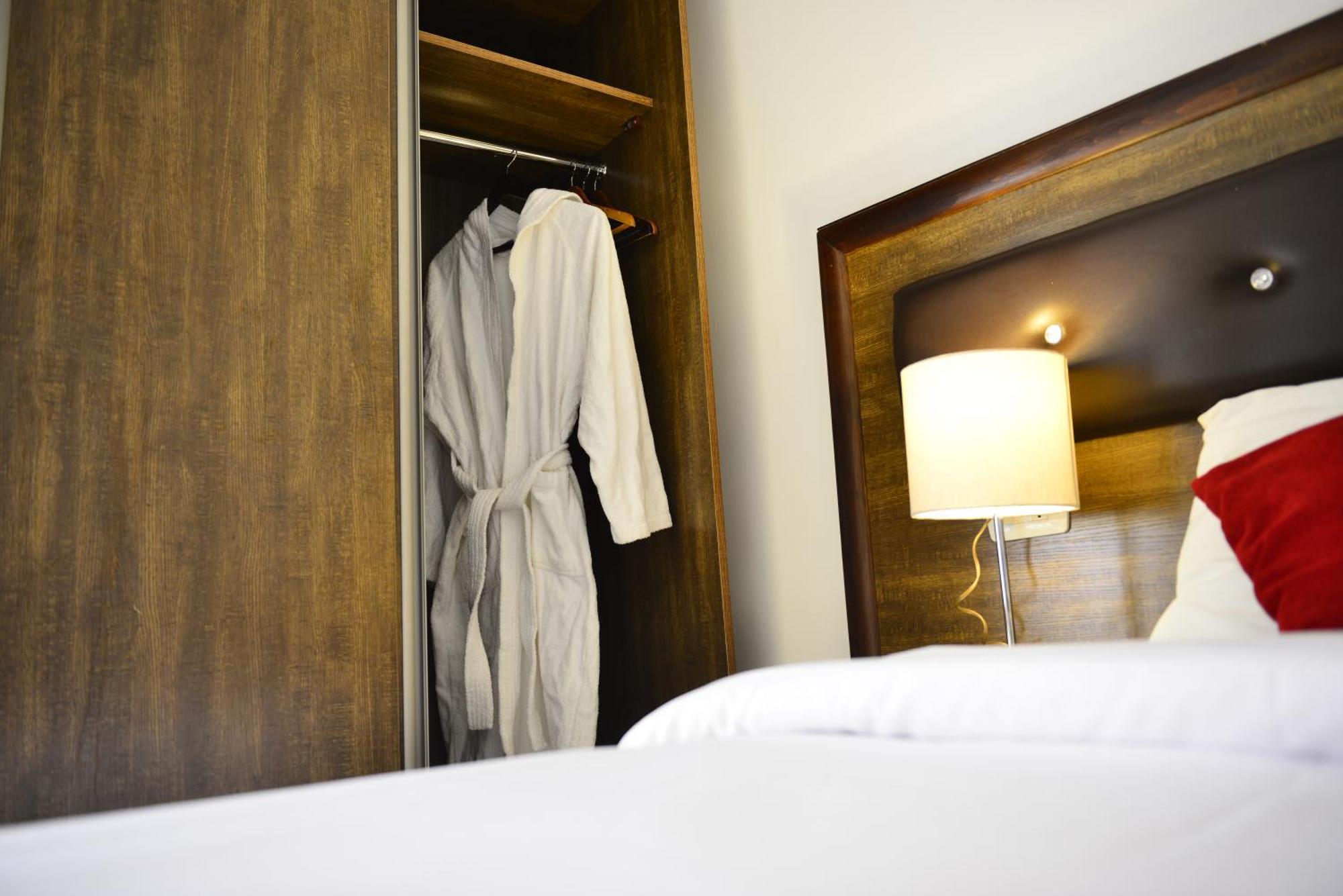 Petra Corner Hotel Экстерьер фото