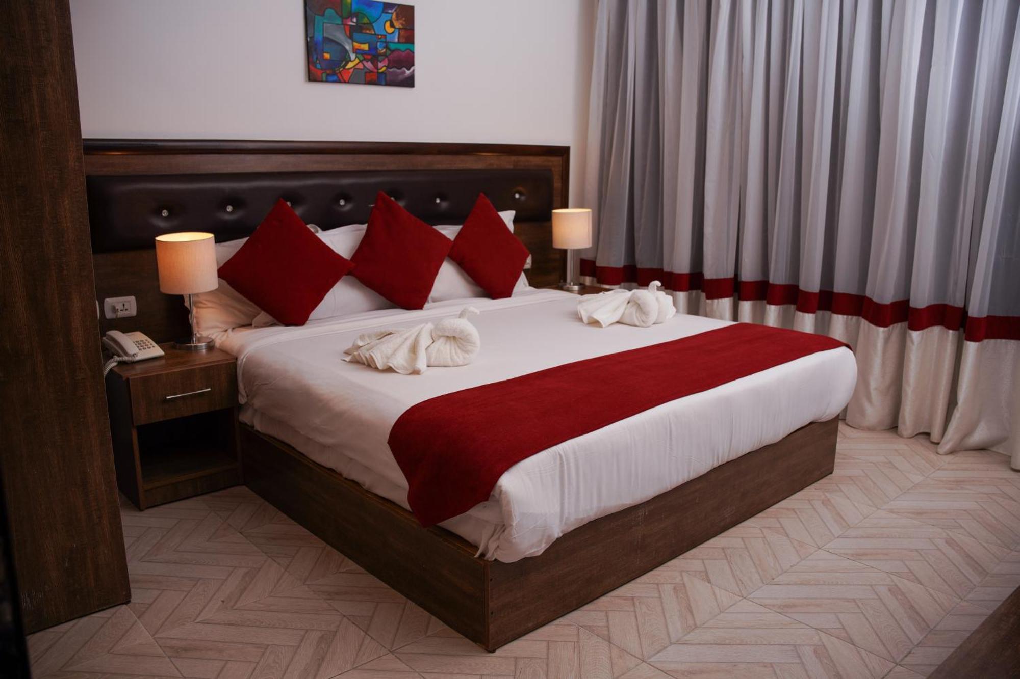 Petra Corner Hotel Экстерьер фото