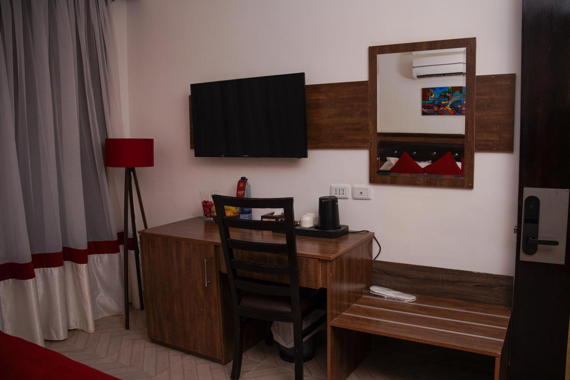 Petra Corner Hotel Экстерьер фото