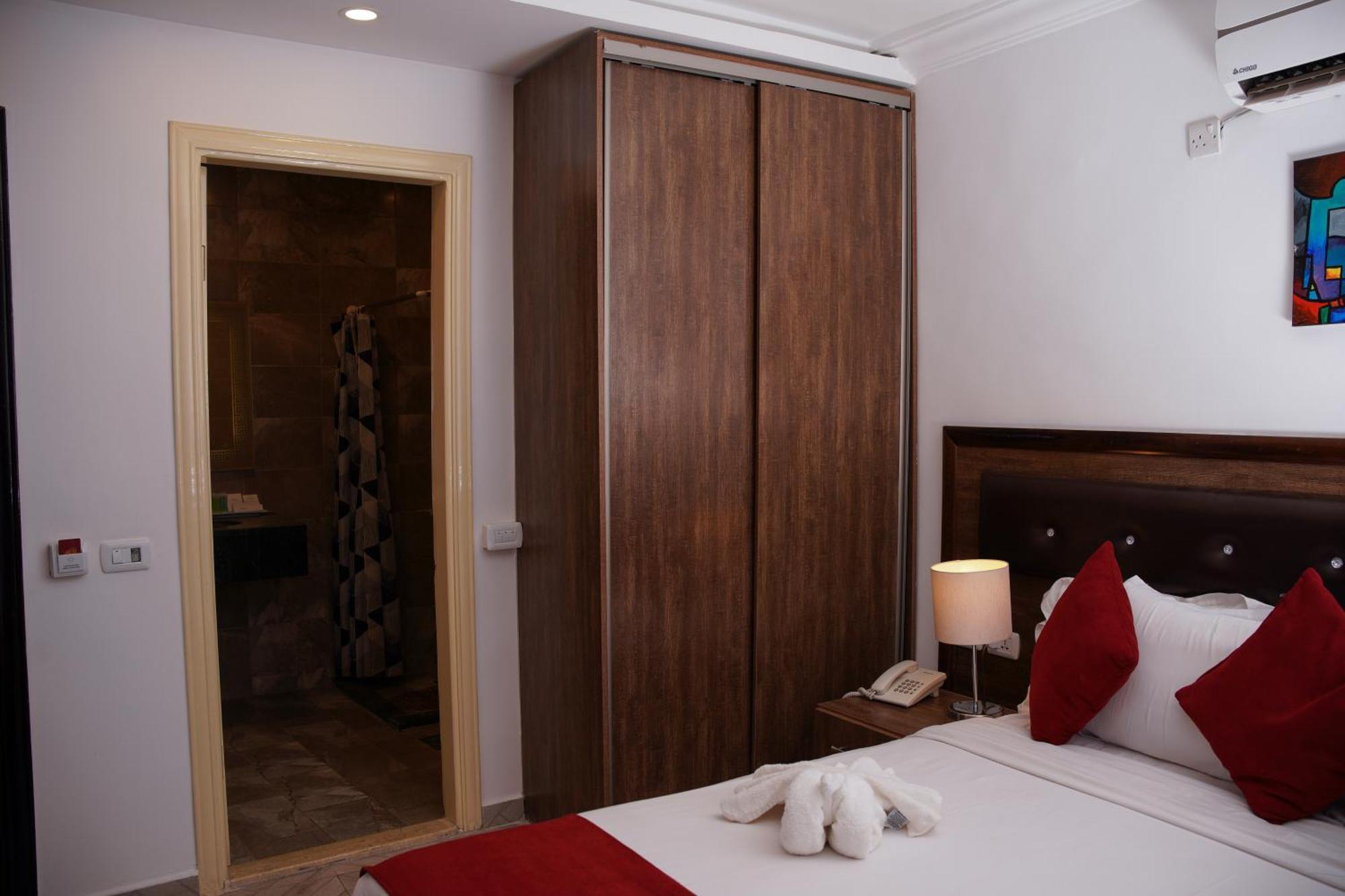 Petra Corner Hotel Экстерьер фото