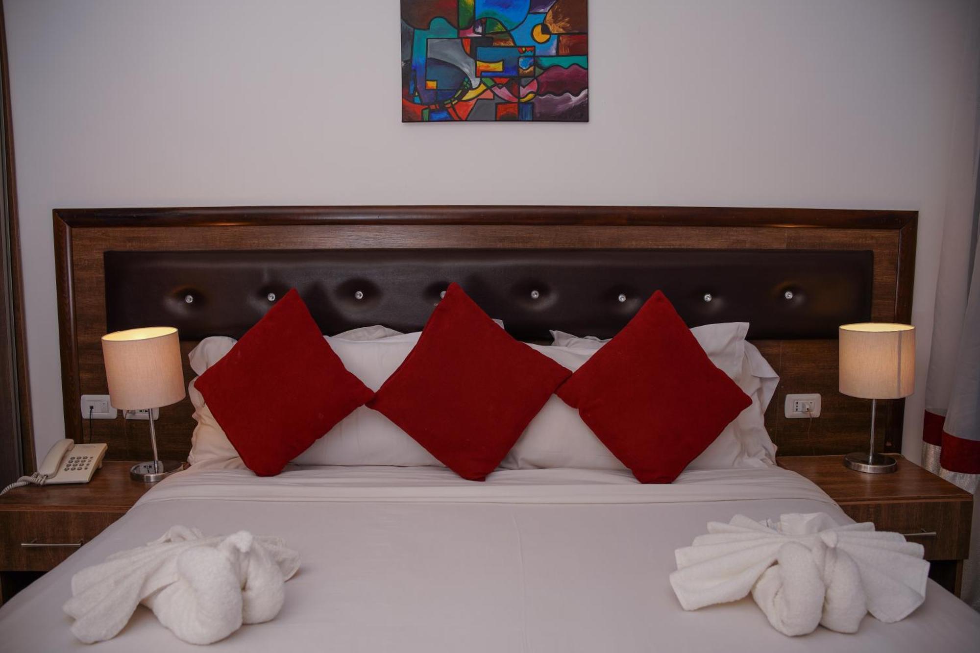 Petra Corner Hotel Экстерьер фото
